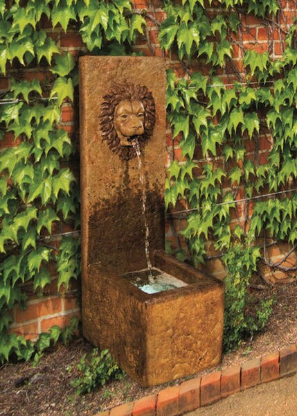 Spouting Lion Single Wall Decorative Regal Statuary for your garden